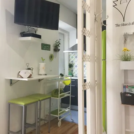 Mural House * Лиссабон